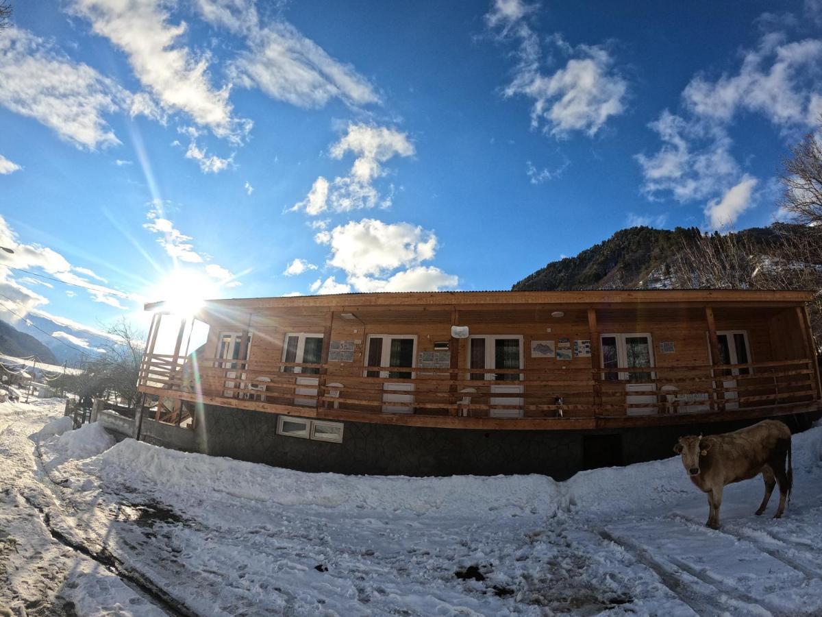 Bed and Breakfast Girgola Mestia Exterior foto