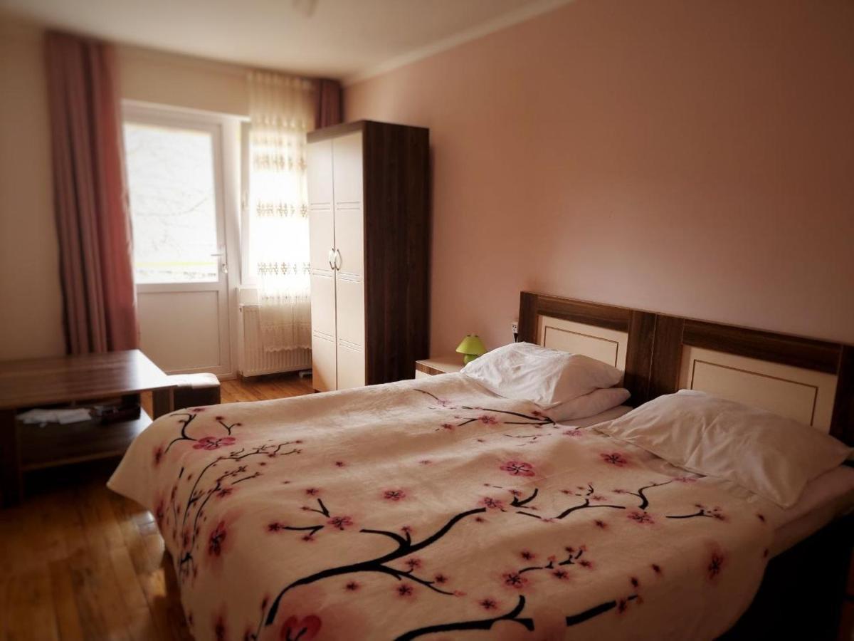 Bed and Breakfast Girgola Mestia Exterior foto
