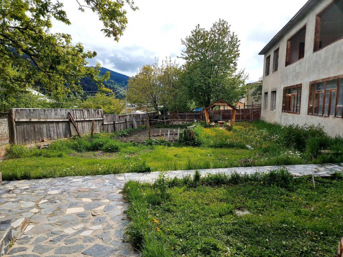 Bed and Breakfast Girgola Mestia Exterior foto