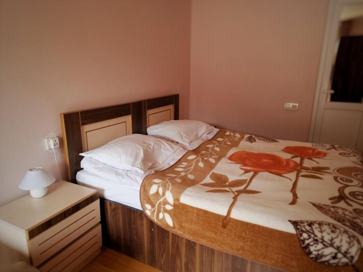 Bed and Breakfast Girgola Mestia Exterior foto