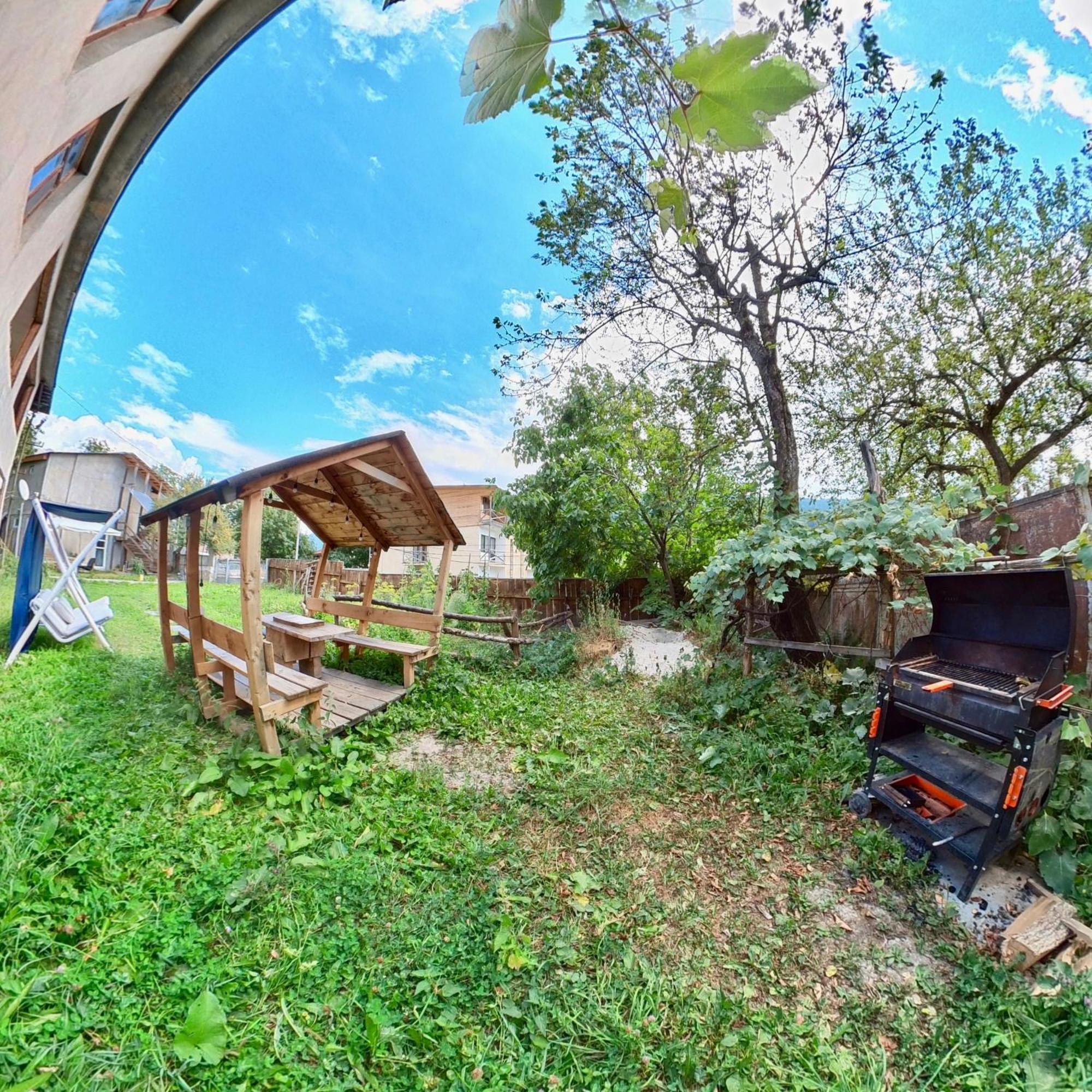 Bed and Breakfast Girgola Mestia Exterior foto